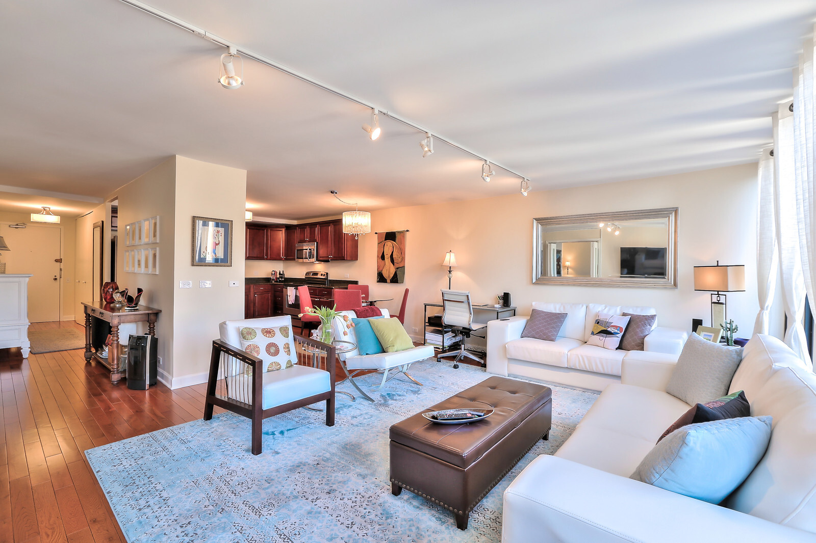 200 E Delaware Place 19B