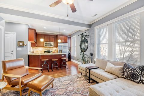 Tiny photo for 6206 N Lakewood Avenue #2, Chicago, IL 60660 (MLS # 12582286)