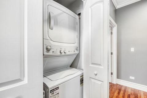 Tiny photo for 6206 N Lakewood Avenue #2, Chicago, IL 60660 (MLS # 12582286)