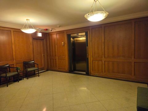 Tiny photo for 421 W Melrose Street #5D, Chicago, IL 60657 (MLS # 12494384)