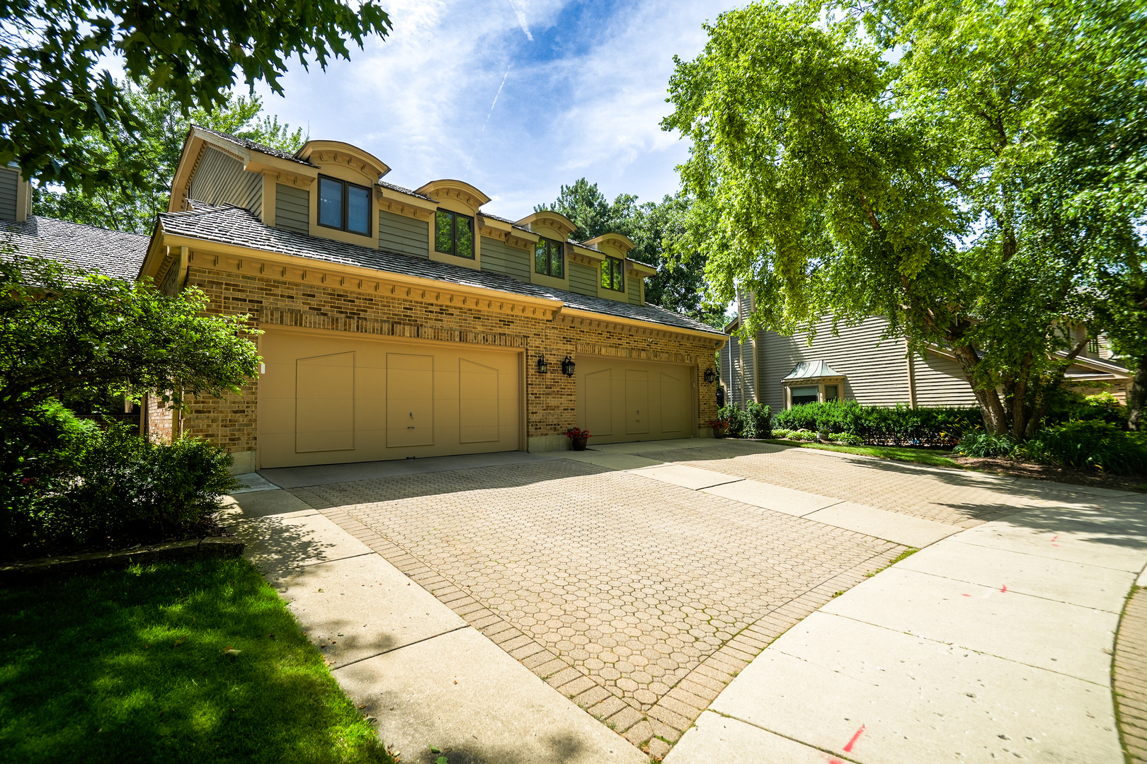 640 Walnut Oaks Drive