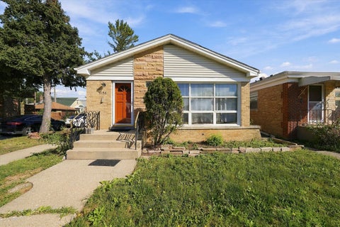 Photo of 6156 W Gunnison Street, Chicago, IL 60630 (MLS # 12663903)