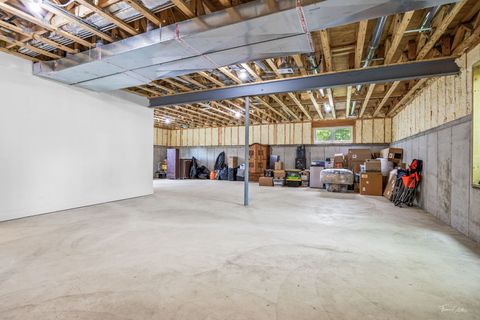 Tiny photo for 6538 Bentley Avenue, Willowbrook, IL 60527 (MLS # 12477061)