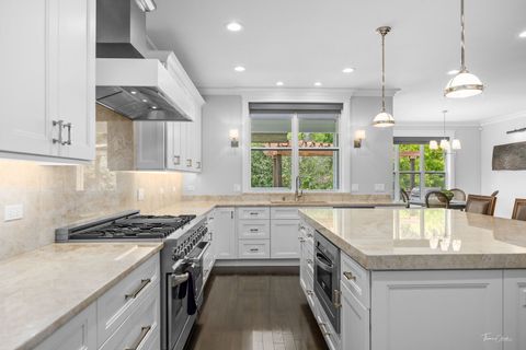 Tiny photo for 6538 Bentley Avenue, Willowbrook, IL 60527 (MLS # 12477061)