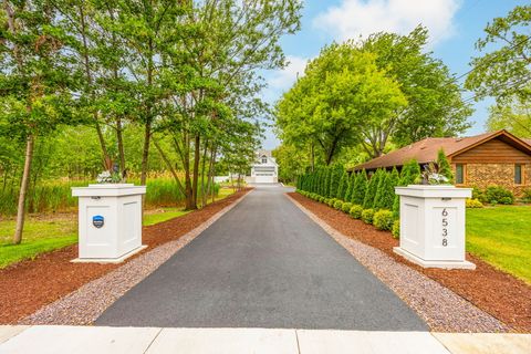 Tiny photo for 6538 Bentley Avenue, Willowbrook, IL 60527 (MLS # 12477061)