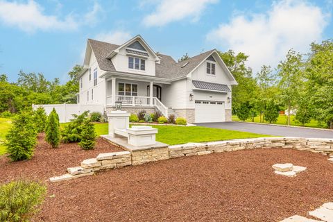 Tiny photo for 6538 Bentley Avenue, Willowbrook, IL 60527 (MLS # 12477061)