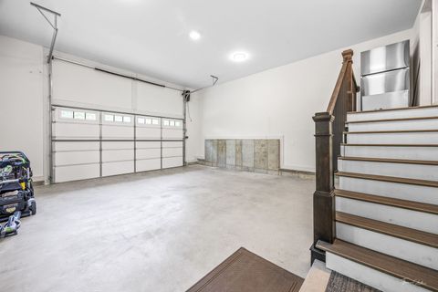 Tiny photo for 6538 Bentley Avenue, Willowbrook, IL 60527 (MLS # 12477061)