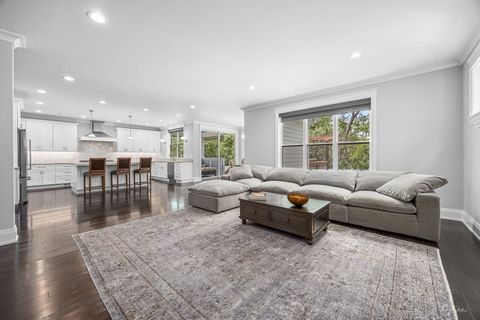 Tiny photo for 6538 Bentley Avenue, Willowbrook, IL 60527 (MLS # 12477061)