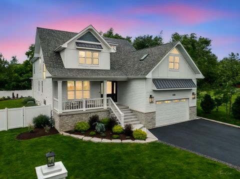 Tiny photo for 6538 Bentley Avenue, Willowbrook, IL 60527 (MLS # 12477061)