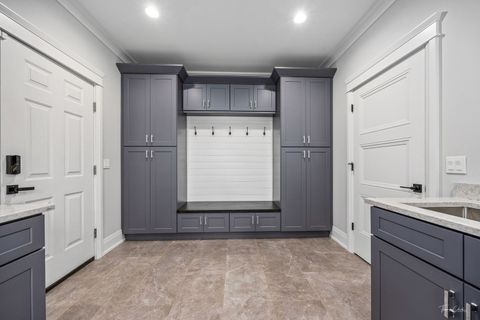 Tiny photo for 6538 Bentley Avenue, Willowbrook, IL 60527 (MLS # 12477061)