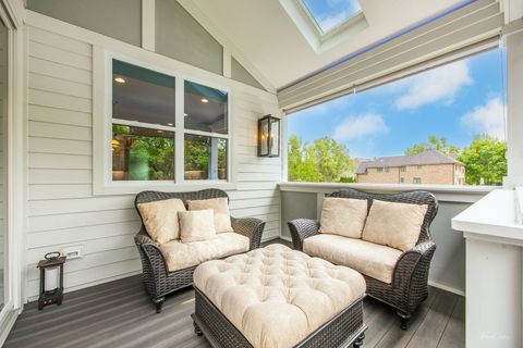 Tiny photo for 6538 Bentley Avenue, Willowbrook, IL 60527 (MLS # 12477061)