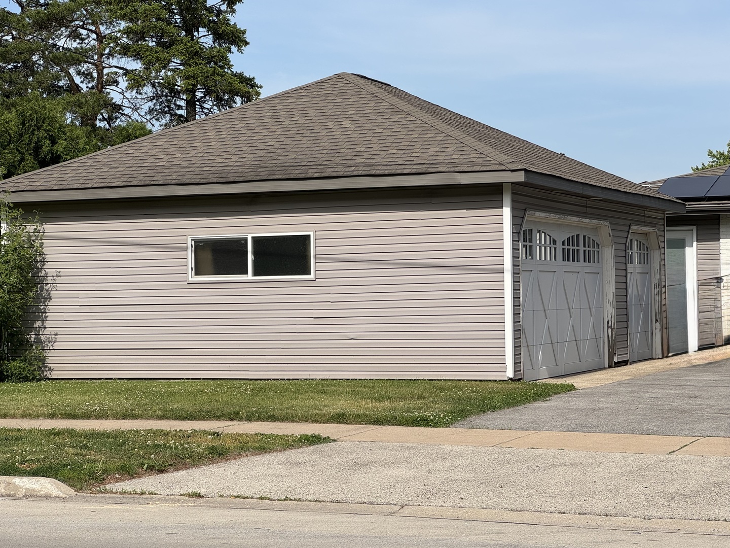 Properties 1 155 N Mill Road