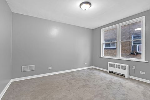 Tiny photo for 6134 N Damen Avenue #2B, Chicago, IL 60659 (MLS # 12578028)