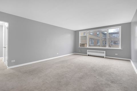 Tiny photo for 6134 N Damen Avenue #2B, Chicago, IL 60659 (MLS # 12578028)