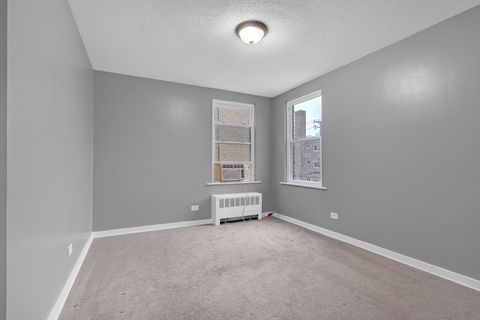 Tiny photo for 6134 N Damen Avenue #2B, Chicago, IL 60659 (MLS # 12578028)