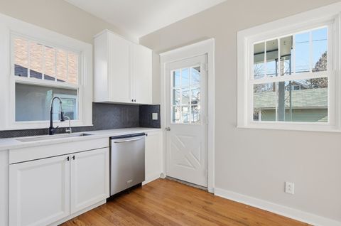 Tiny photo for 2621 Iowa Street, Davenport, IA 52803 (MLS # 12551008)