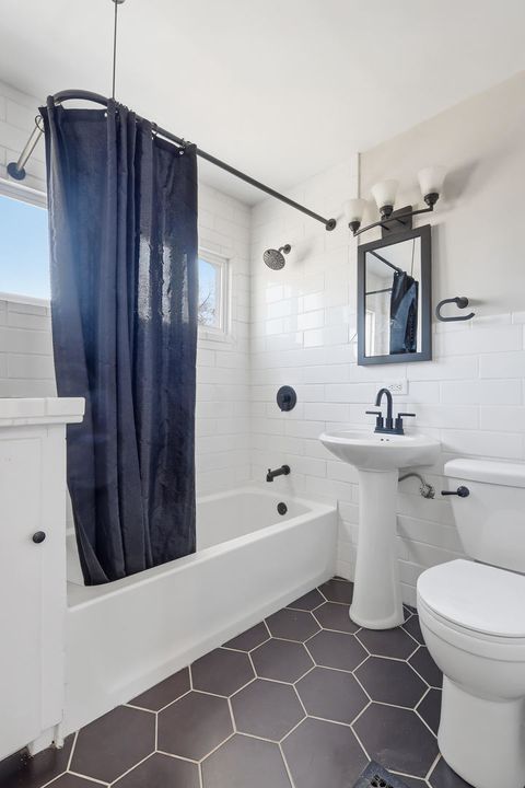 Tiny photo for 2621 Iowa Street, Davenport, IA 52803 (MLS # 12551008)