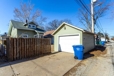 Tiny photo for 2621 Iowa Street, Davenport, IA 52803 (MLS # 12551008)