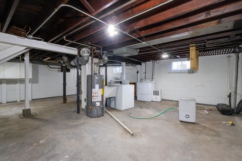 Tiny photo for 2621 Iowa Street, Davenport, IA 52803 (MLS # 12551008)