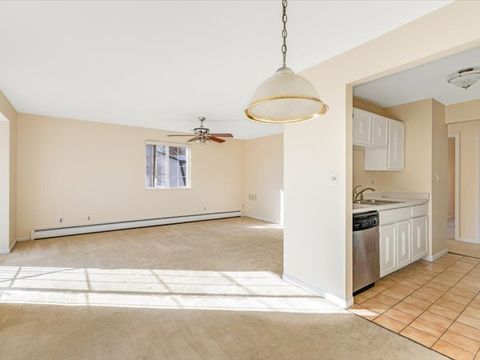 Tiny photo for 706 Kiwanis Drive #4, Freeport, IL 61032 (MLS # 12578993)