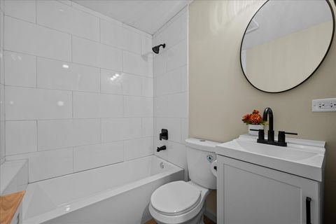 Tiny photo for 708 S 10th Avenue, St. Charles, IL 60174 (MLS # 12477165)