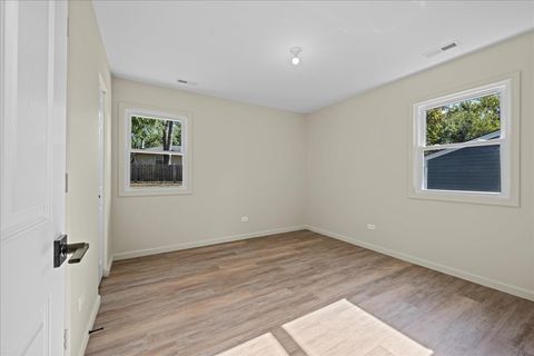 Tiny photo for 708 S 10th Avenue, St. Charles, IL 60174 (MLS # 12477165)