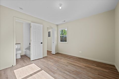 Tiny photo for 708 S 10th Avenue, St. Charles, IL 60174 (MLS # 12477165)