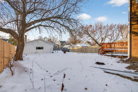 Tiny photo for 324 Paris Avenue, Rockford, IL 61107 (MLS # 12533582)