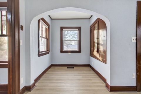 Tiny photo for 324 Paris Avenue, Rockford, IL 61107 (MLS # 12533582)