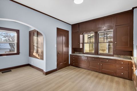 Tiny photo for 324 Paris Avenue, Rockford, IL 61107 (MLS # 12533582)