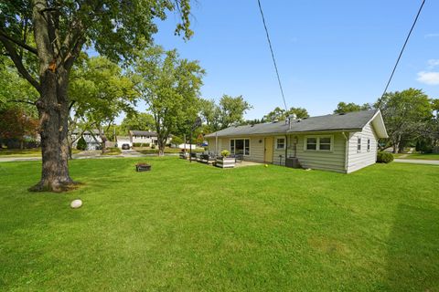 Tiny photo for 1490 Highland Boulevard, Hoffman Estates, IL 60169 (MLS # 12490451)