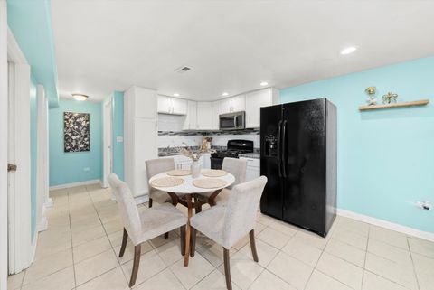 Tiny photo for 5850 S INDIANA Avenue, Chicago, IL 60637 (MLS # 12529402)