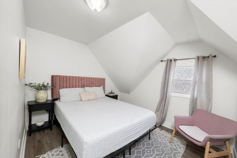 Tiny photo for 5850 S INDIANA Avenue, Chicago, IL 60637 (MLS # 12529402)