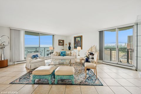 Tiny photo for 6007 N Sheridan Road #12A, Chicago, IL 60660 (MLS # 12468081)
