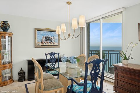 Tiny photo for 6007 N Sheridan Road #12A, Chicago, IL 60660 (MLS # 12468081)