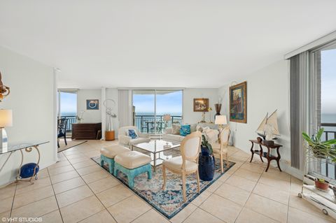 Tiny photo for 6007 N Sheridan Road #12A, Chicago, IL 60660 (MLS # 12468081)