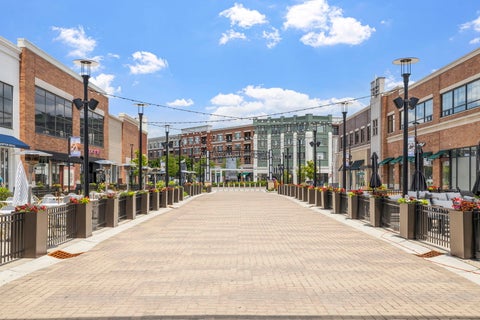 Tiny photo for 1000 Village Center Drive #405, Burr Ridge, IL 60527 (MLS # 12733786)