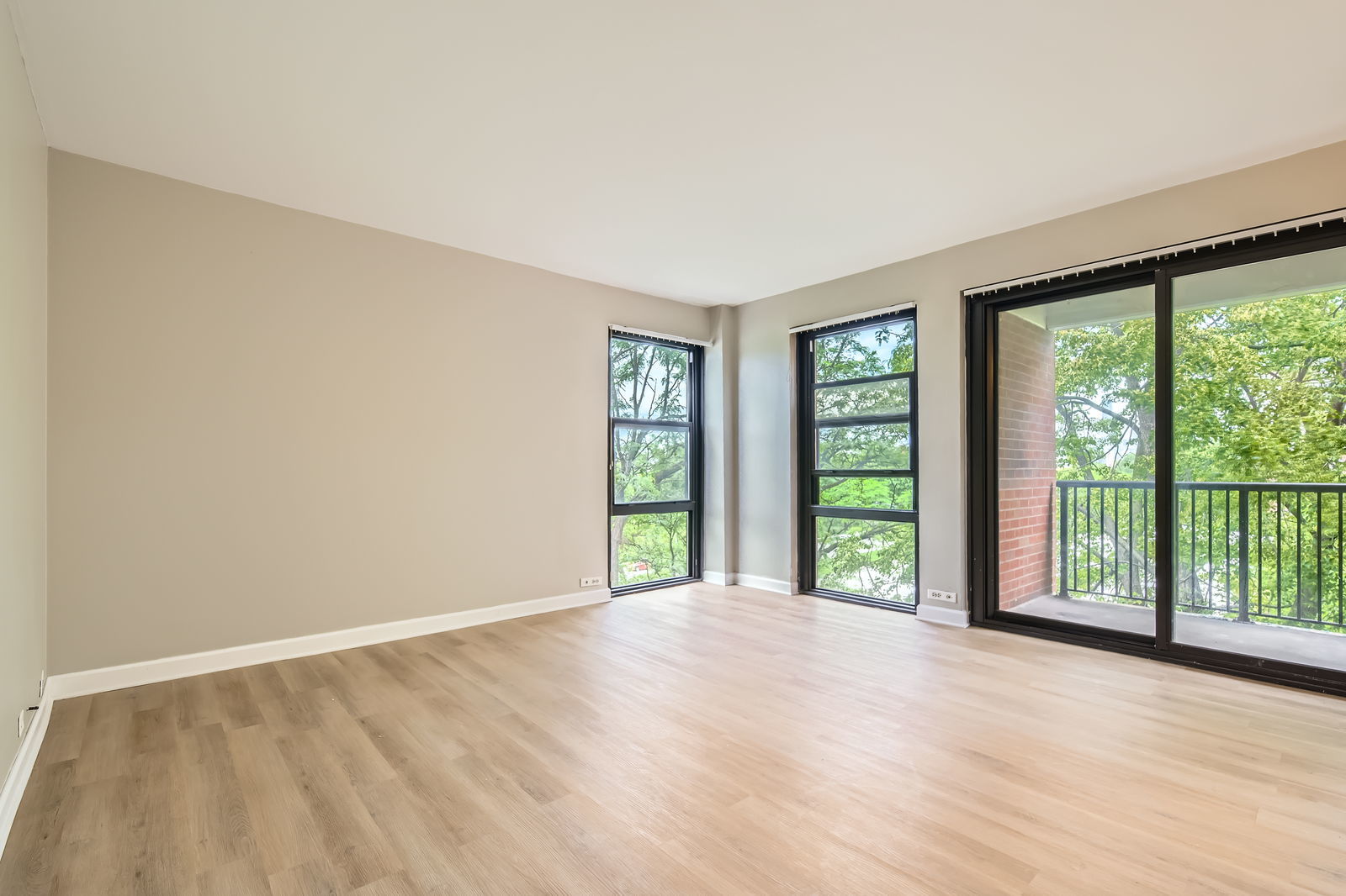 3041 S Michigan Avenue 501