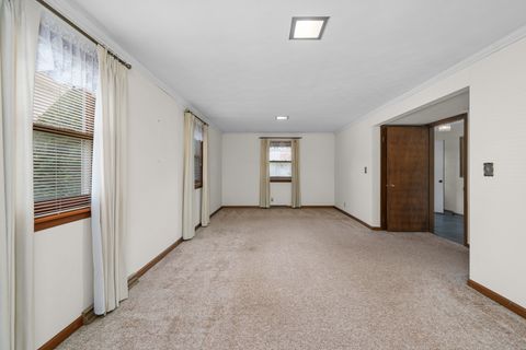 Tiny photo for 3216 W Dover Court, Davenport, IA 52084 (MLS # 12619051)