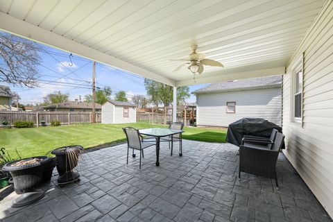 Tiny photo for 3216 W Dover Court, Davenport, IA 52084 (MLS # 12619051)