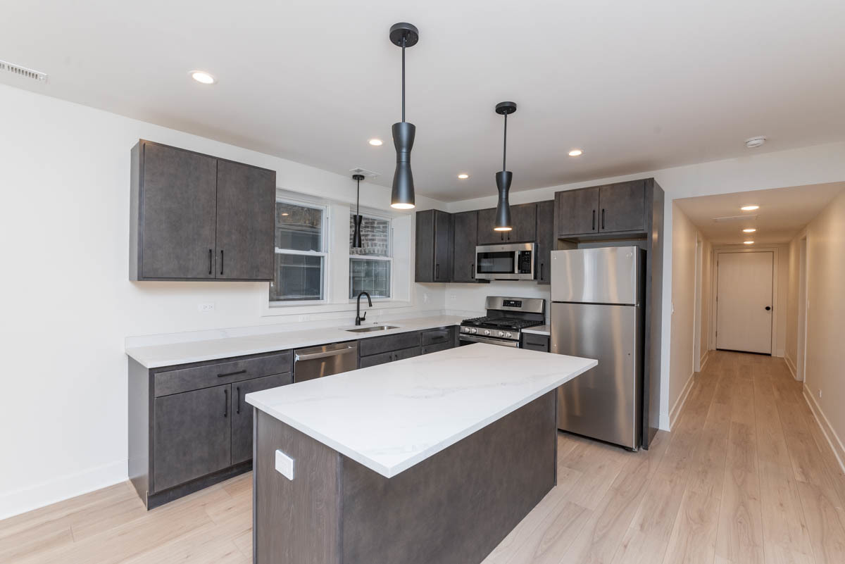 2825 N Rockwell Street G