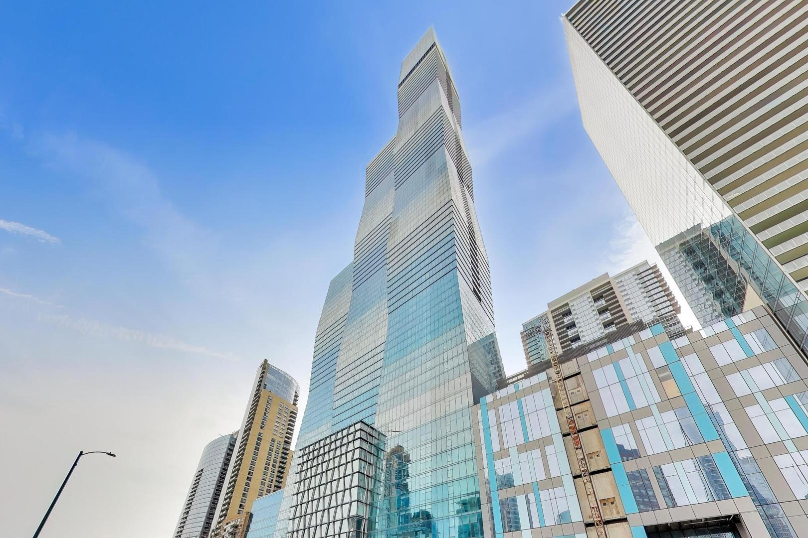 363 E Wacker Drive 2108