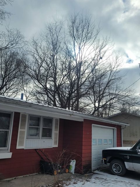 Tiny photo for 2128 State Street, Peru, IL 61354 (MLS # 12569994)