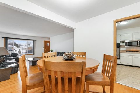 Tiny photo for 11129 Martindale Drive, Westchester, IL 60154 (MLS # 12516125)