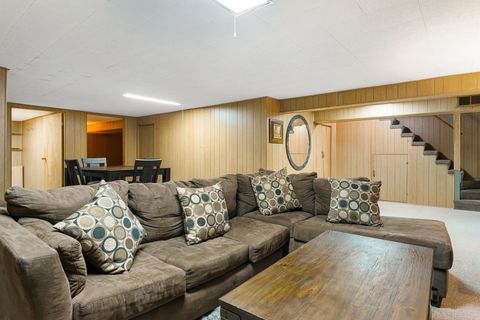 Tiny photo for 11129 Martindale Drive, Westchester, IL 60154 (MLS # 12516125)