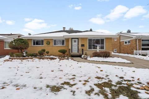 Tiny photo for 11129 Martindale Drive, Westchester, IL 60154 (MLS # 12516125)