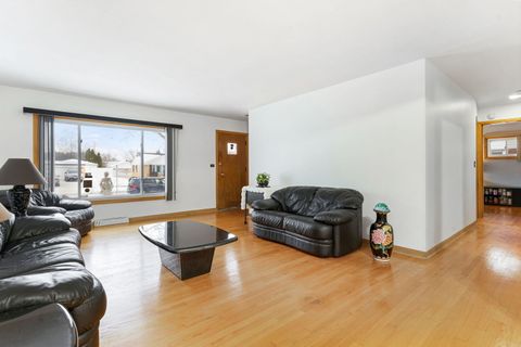 Tiny photo for 11129 Martindale Drive, Westchester, IL 60154 (MLS # 12516125)