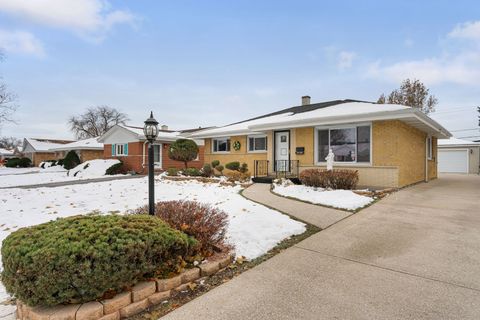 Tiny photo for 11129 Martindale Drive, Westchester, IL 60154 (MLS # 12516125)