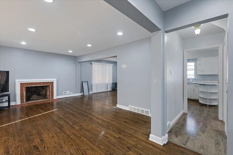 Tiny photo for 1700 W 103rd Street, Chicago, IL 60643 (MLS # 12551954)