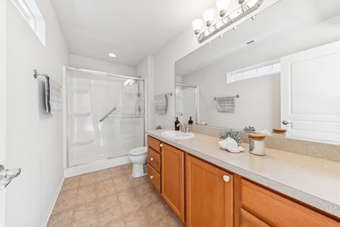 Tiny photo for 2920 Stoney Creek Drive, Elgin, IL 60124 (MLS # 12483876)